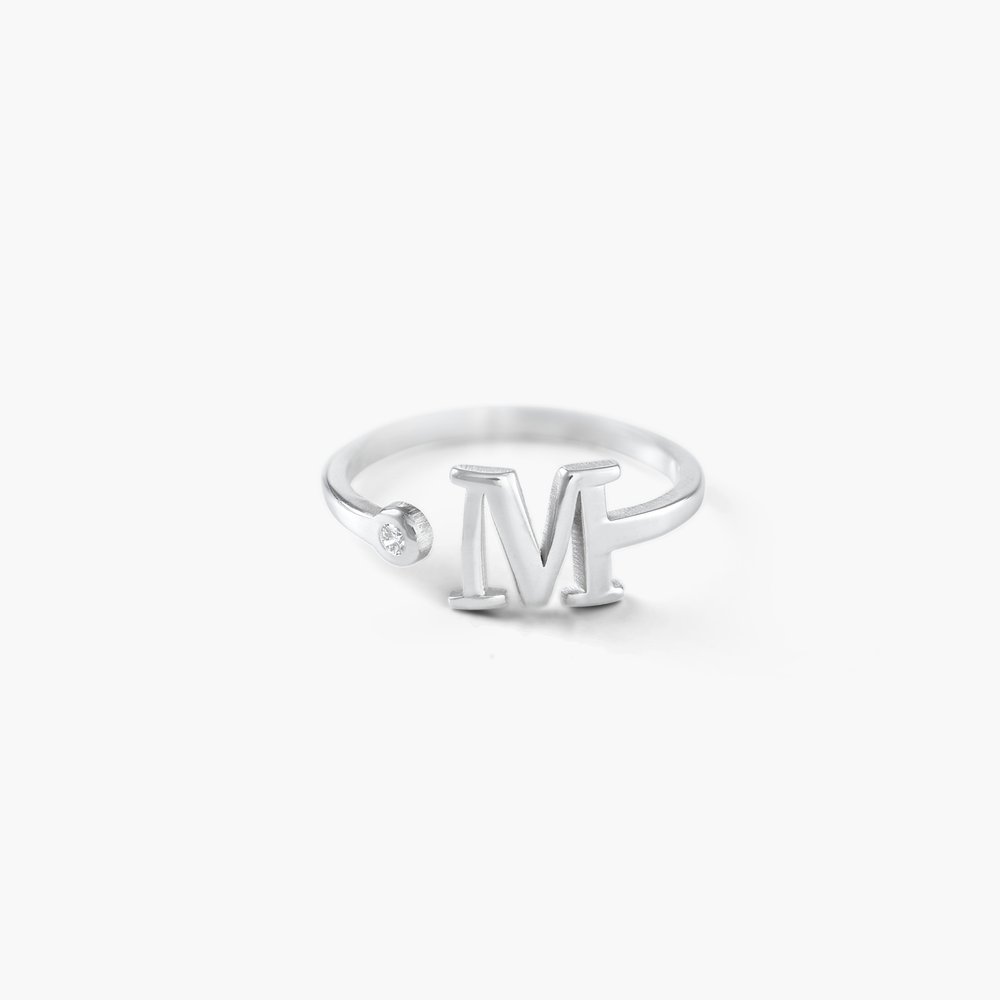 Oak and Luna Tiny Initial Ring Review