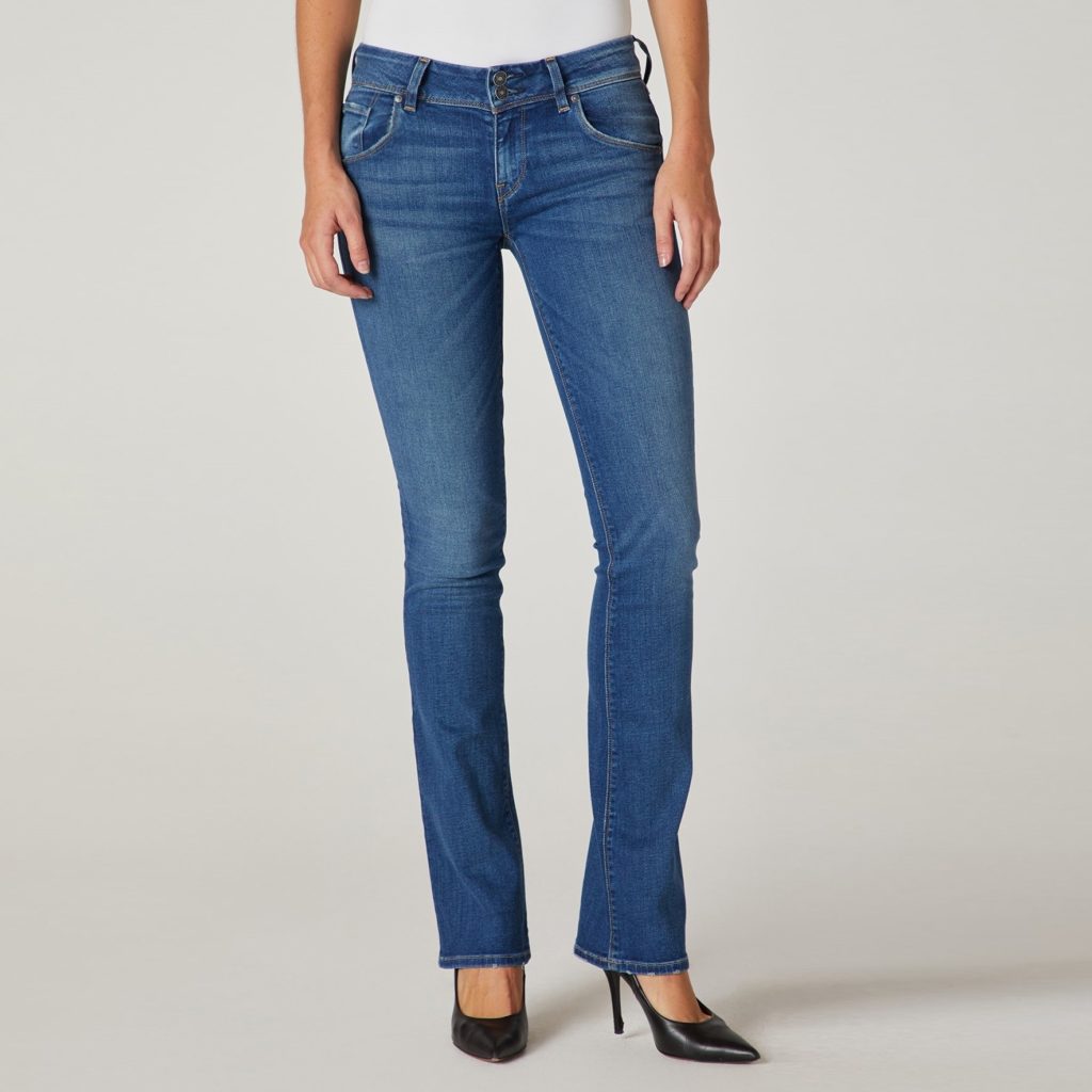 Hudson Beth Mid-Rise Baby Bootcut Jean Review 