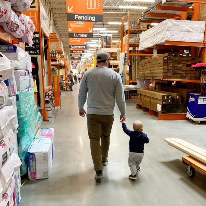 Lowes vs Home Depot Review 
