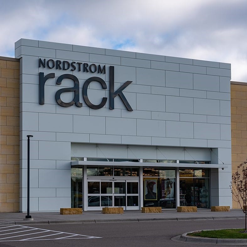 Stores Like Burlington: Top Affordable Brands for Fashion and Home Decor 11 Stores Like Burlington: Top Affordable Brands for Fashion and Home Décor