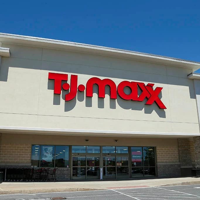 Stores Like Burlington: Top Affordable Brands for Fashion and Home Decor 3 Stores Like Burlington: Top Affordable Brands for Fashion and Home Décor