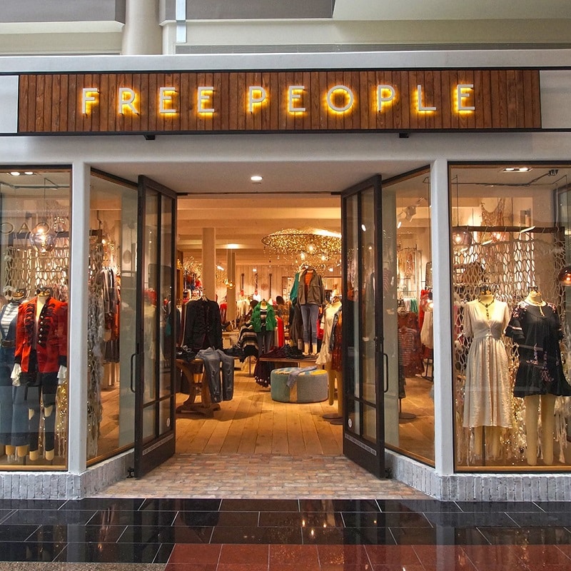 Stores Similar to Madewell for Fashion-Forward Shoppers 4 Stores Similar to Madewell for Fashion-Forward Shoppers