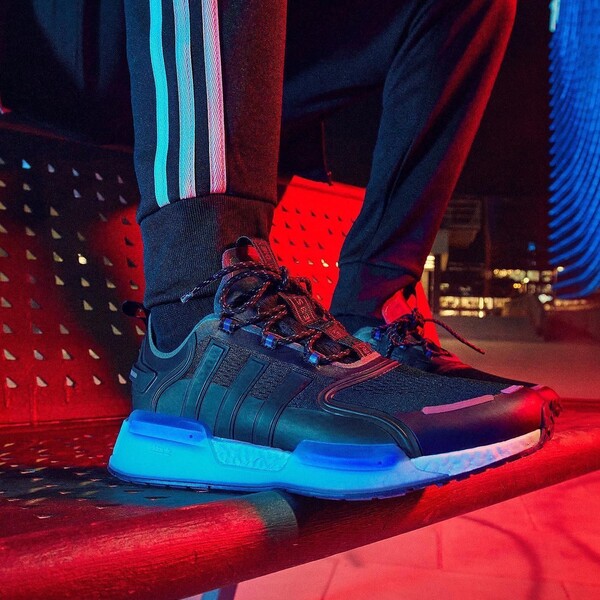adidas vs Nike: Does One Really Outperform the Other?